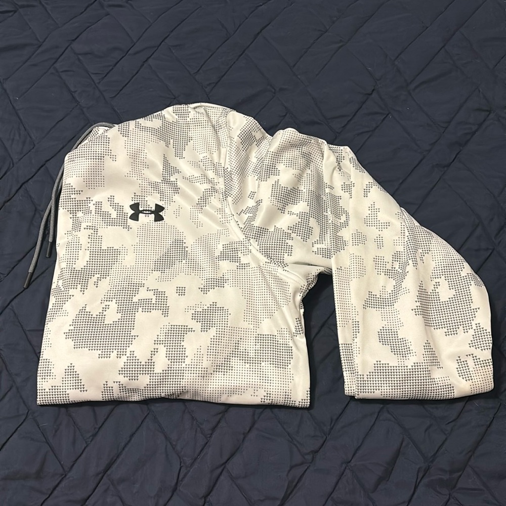 White Under Armor Hoodie